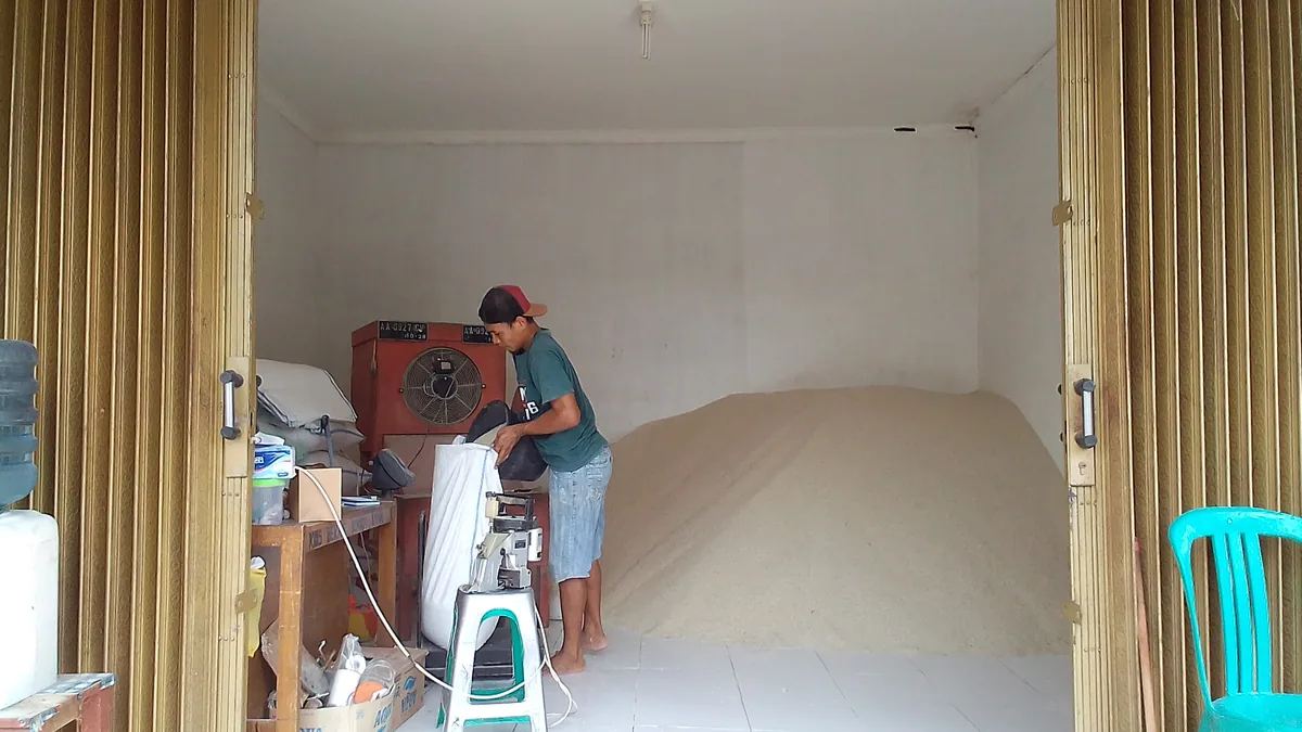 Bulog Perketat Pengawasan Beras SPHP, Sidak RPK di Ambon Dimulai