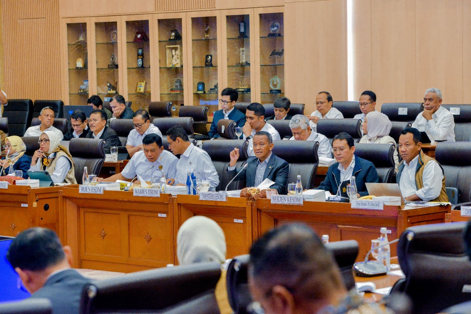 Kementerian ESDM Kembangkan PLTS di Sembilan Desa 3T Maluku